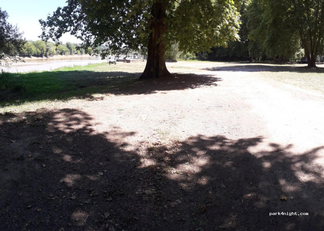 (33720) Podensac - 2 Rue du Port — foto 2