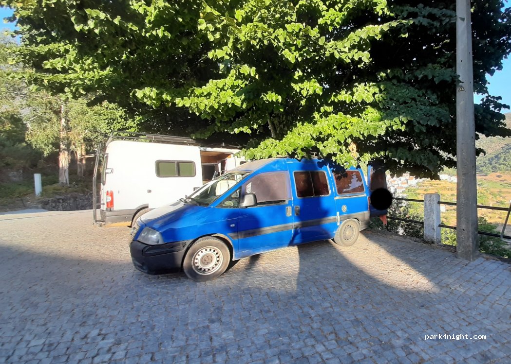 (6270) Loriga - R. de  São Sebastião — foto
