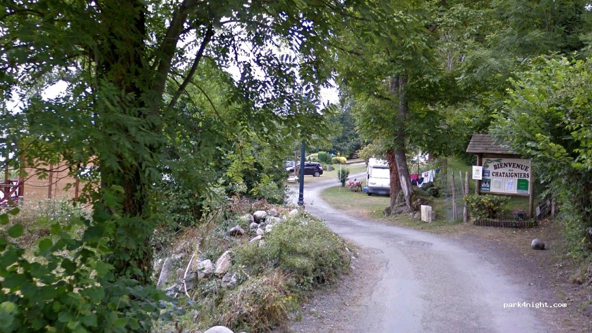 Aux camping Les Chataigniers*** — foto