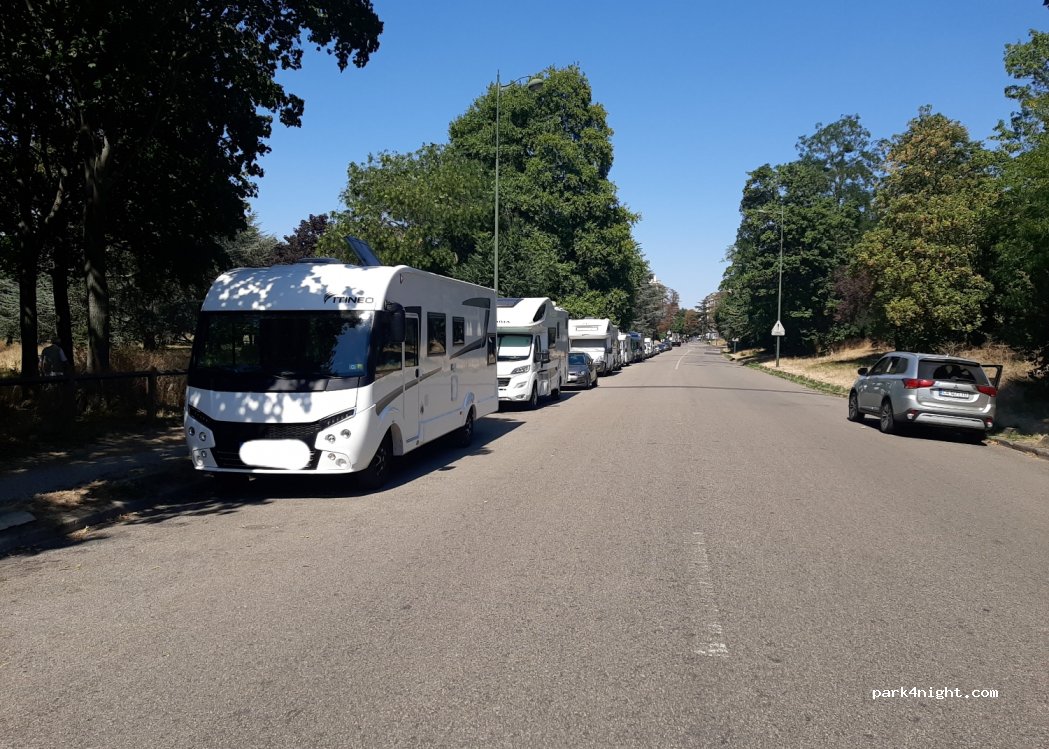 (75016) Paris - 7 Route de Sèvres À Neuilly — foto 2