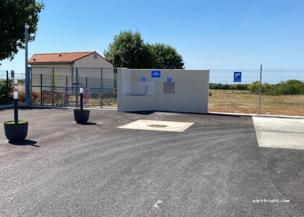 (16240) Villefagnan - 6 Zone Artisanale Clos de la Salle — foto