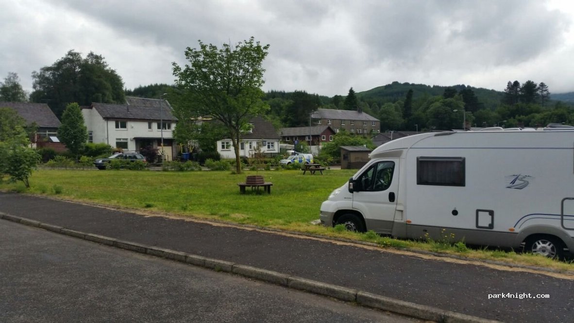 (FK20 8QU) Crianlarich - 4 Meadow Grove — foto