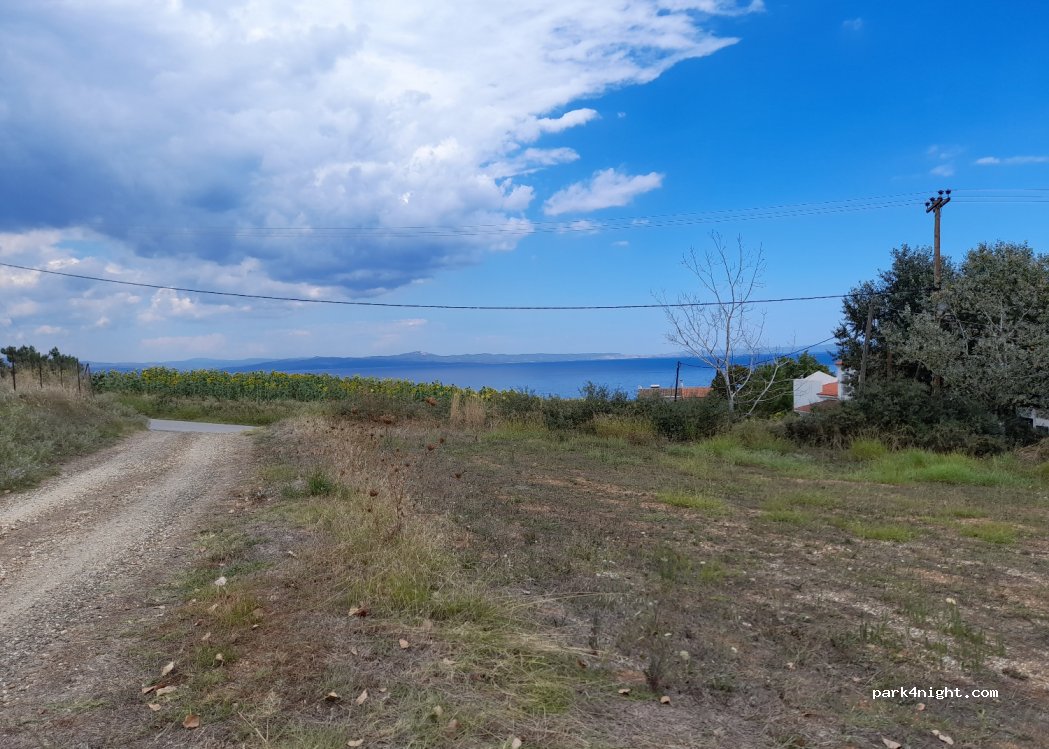(630 77) Afitos - Unnamed Road — foto