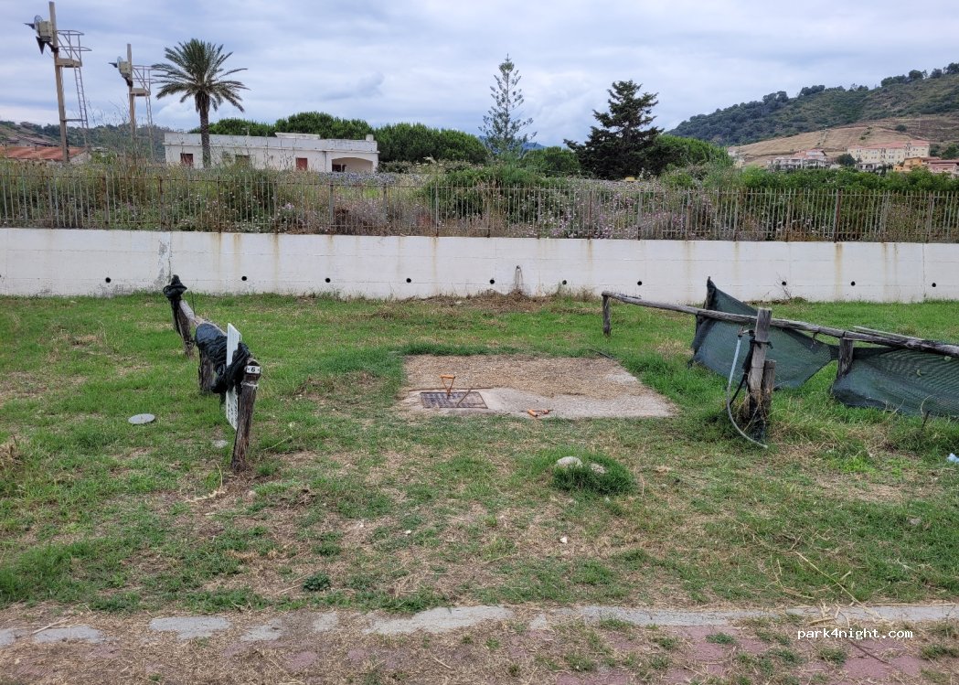 Area Sosta Camper Ferruzzano — foto 2