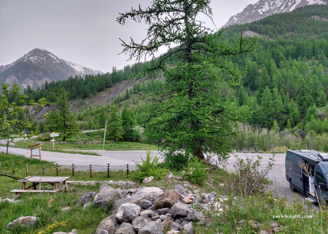 (04400) Uvernet-Fours - Les Gaillards — foto 2