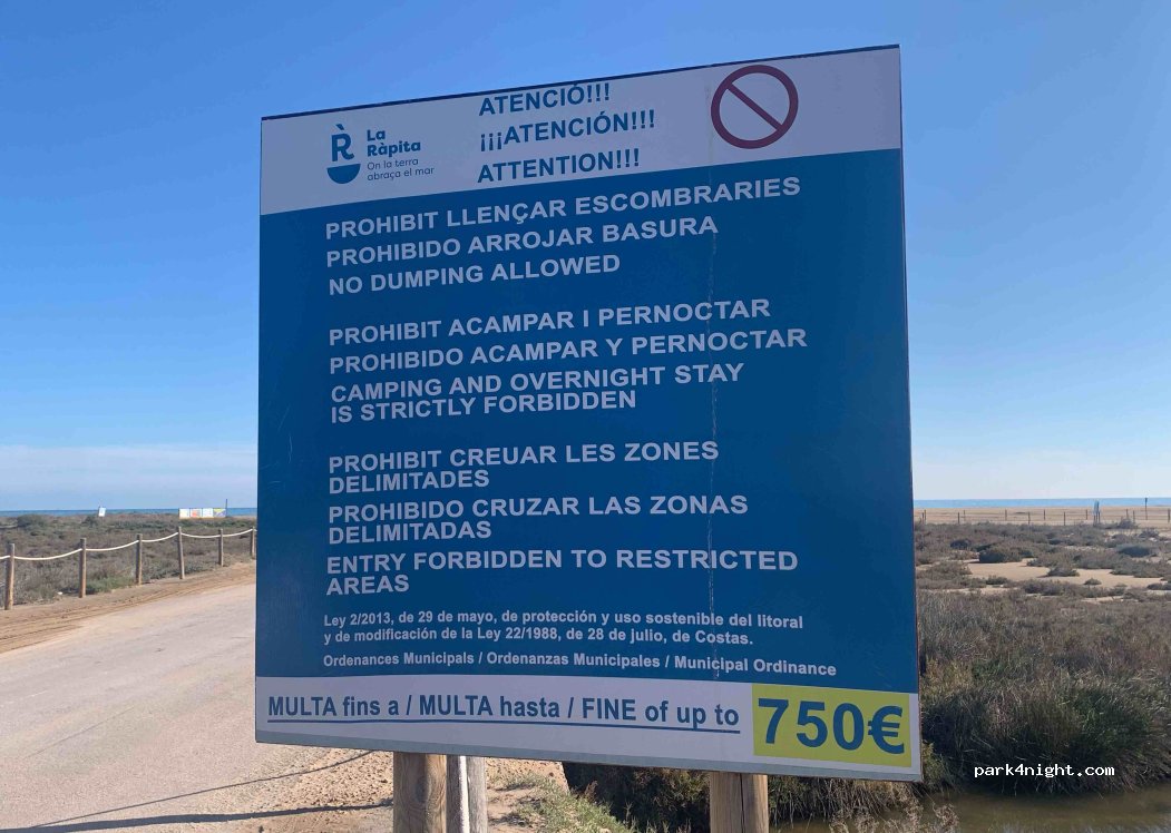 (43548) L'Eucaliptus - Unnamed Road — foto