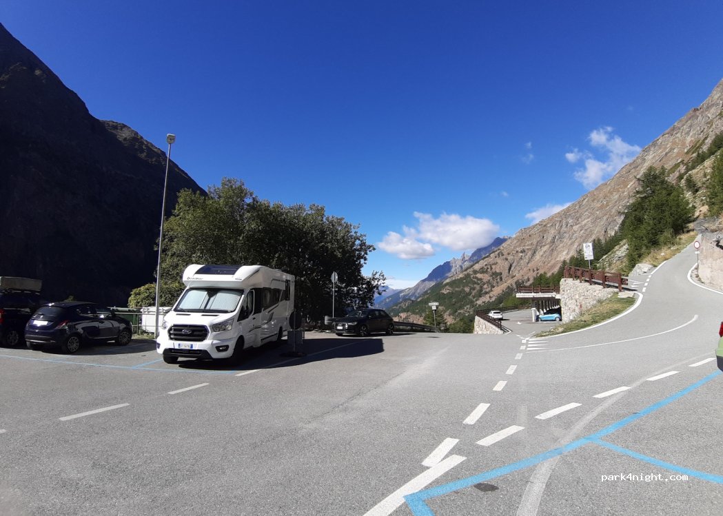 (11010) Bionaz - Unnamed Road — foto