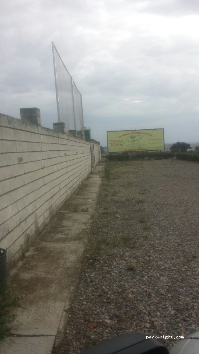 (06350) Higuera la Real - 1 Polígono Industrial Chácara — foto