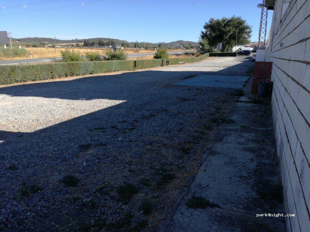 (06350) Higuera la Real - 1 Polígono Industrial Chácara — foto 3
