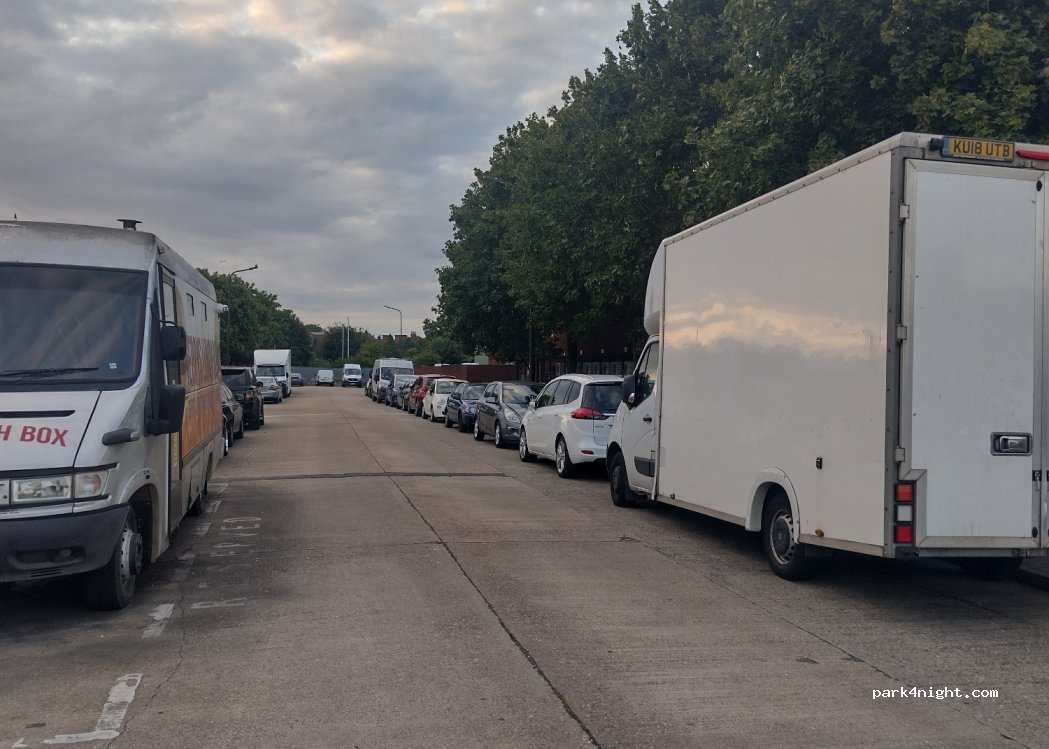 (SW19 3XX) London - Lee Road — foto