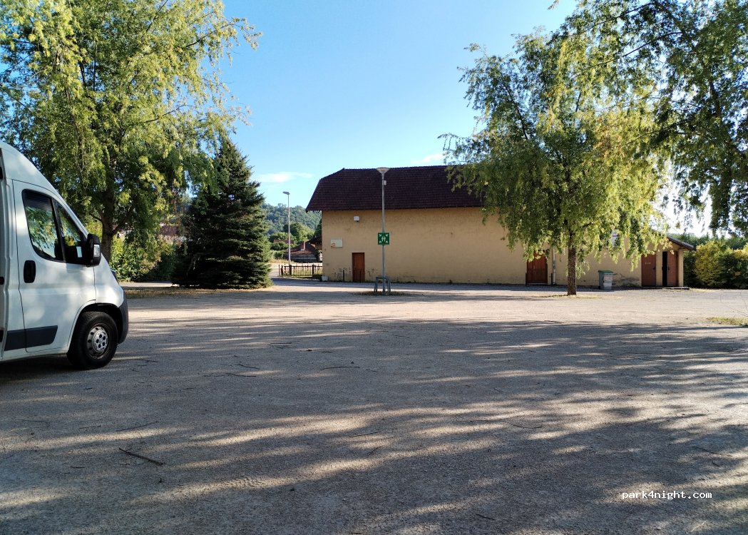 (73240) Champagneux - 105 Place de la Tuilerie — foto 3
