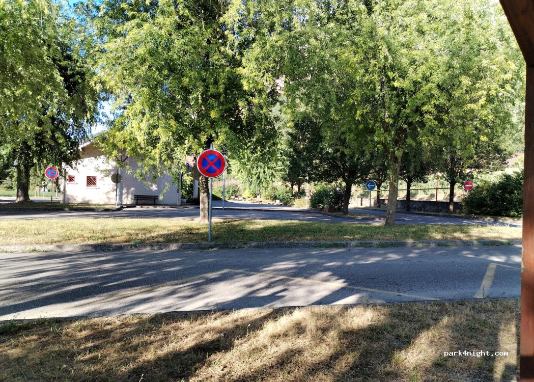 (73240) Champagneux - 105 Place de la Tuilerie — foto 4