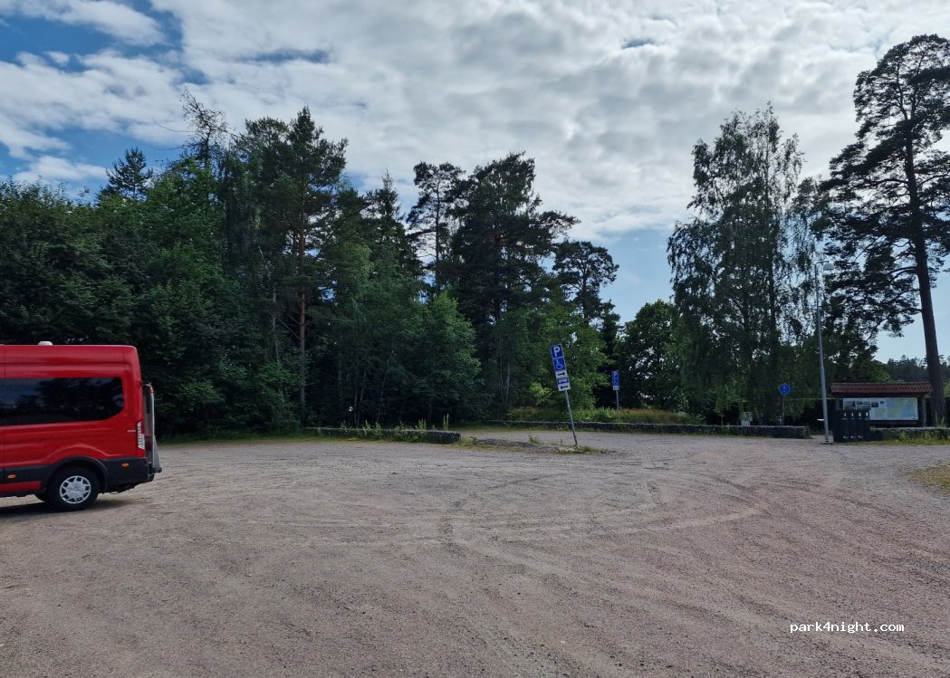 (681 52) Kristinehamn - 165 Vålösundsvägen — foto 3