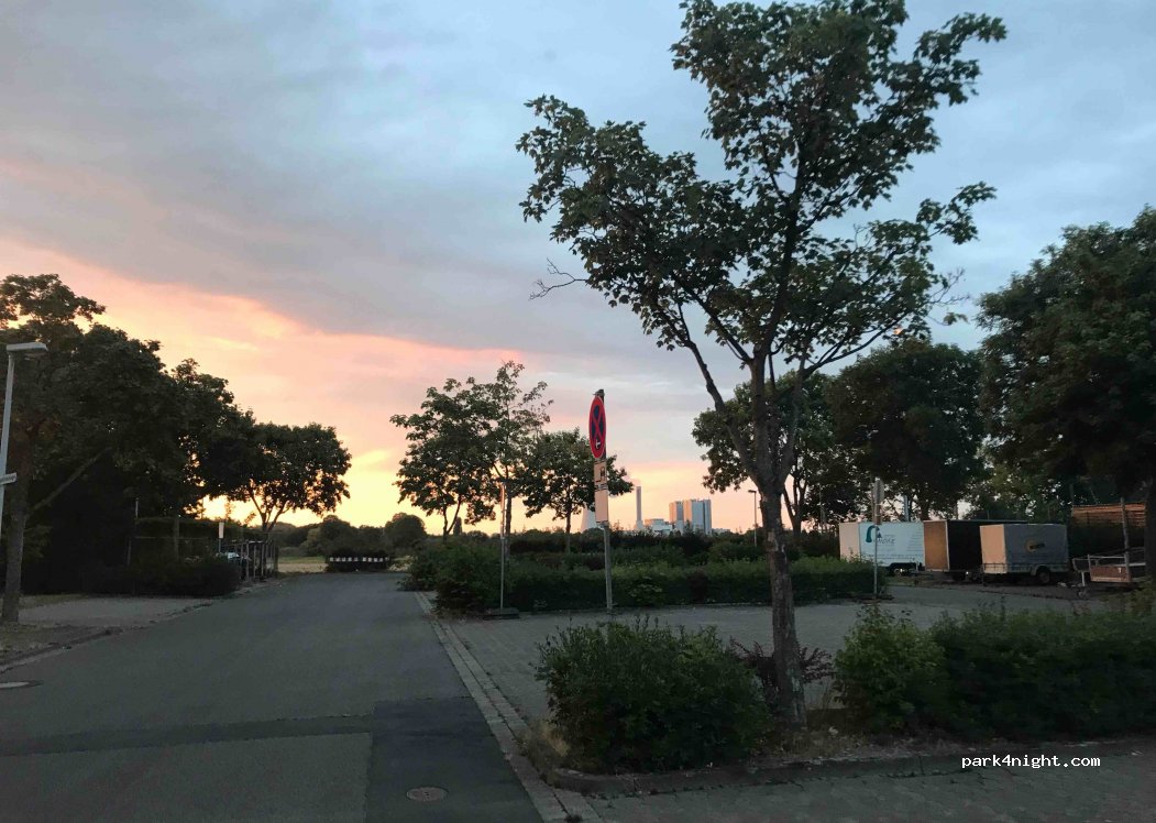 (30926) Seelze - 5-4 Nico-Flatau-Platz — foto 2