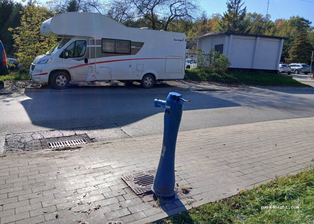 (41-300) Dąbrowa Górnicza - 32 Łącząca — foto