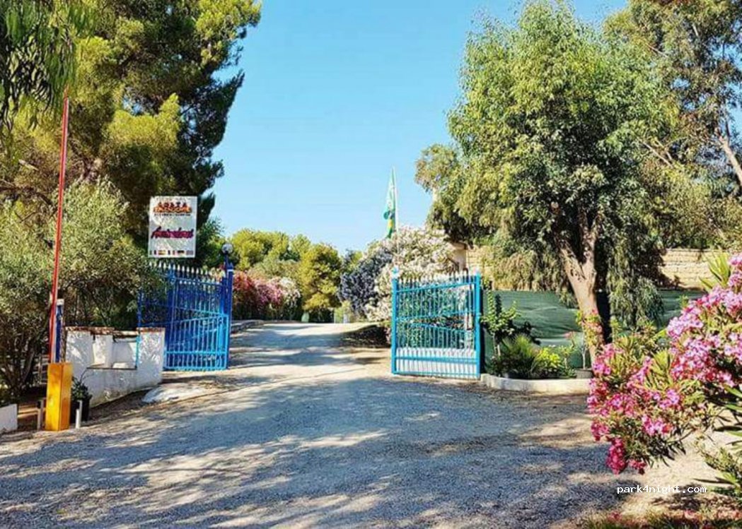 Area Sosta Camper Costa Splendente sul mare — foto 3
