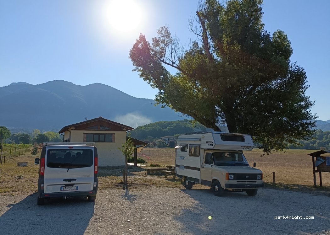 (02018) Poggio Bustone - Unnamed Road — foto