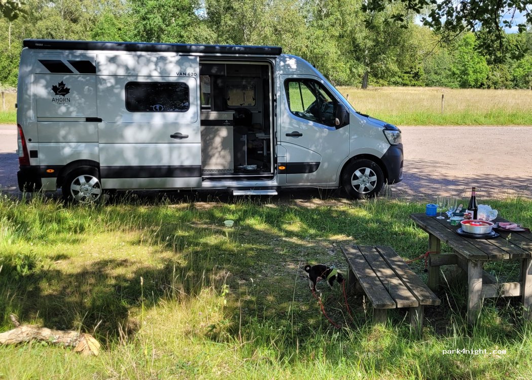 (521 98) Broddetorp - Unnamed Road — foto 4