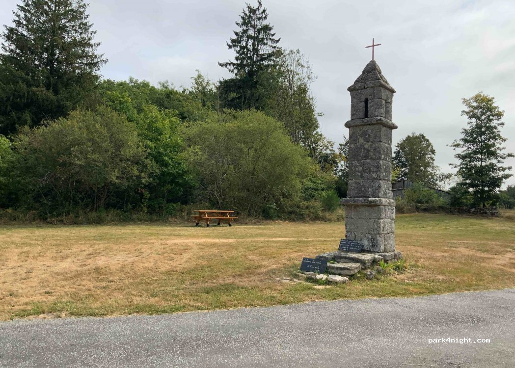 (23430) Saint-Goussaud - 12 Les Coutures — foto