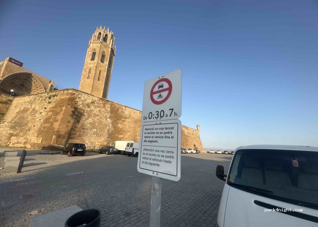 (25004) Lleida - 1 Plaça Hispanoamèrica — foto 5