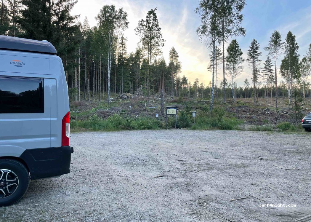 (646 93) Nykvarn - Unnamed Road — foto 2
