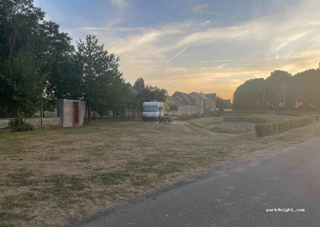 (28360) Theuville - 8 Rue de l'Étang — foto 2