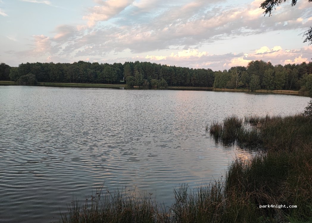 (36270) Éguzon-Chantôme - Unnamed Road — foto 4