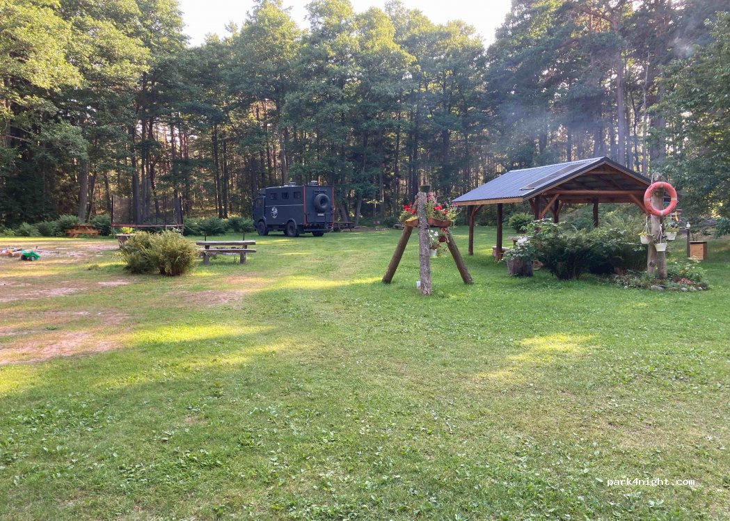 Dūmu Namiņš Pūpoli Campground — foto