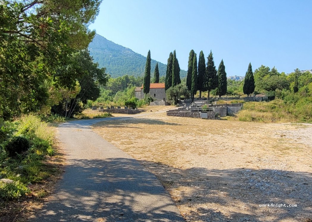 (20248) Tomislavovac - Unnamed Road — foto