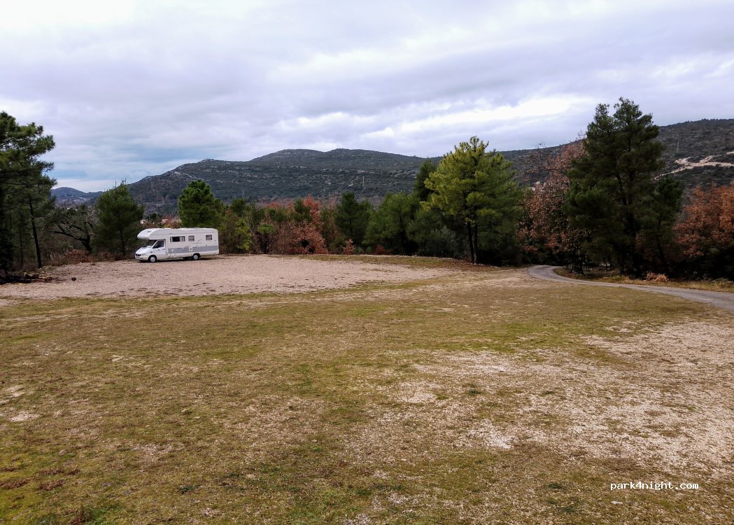 (20248) Tomislavovac - Unnamed Road — foto 3