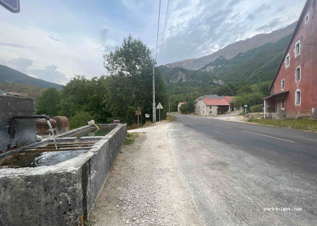 (01410) Chézery-Forens - 109 Vernay Dessous — foto