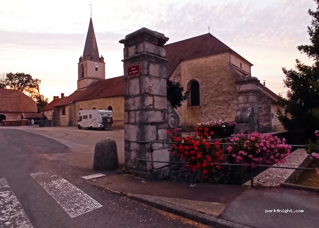 (25330) Fertans - 6 Place de l'Église — foto