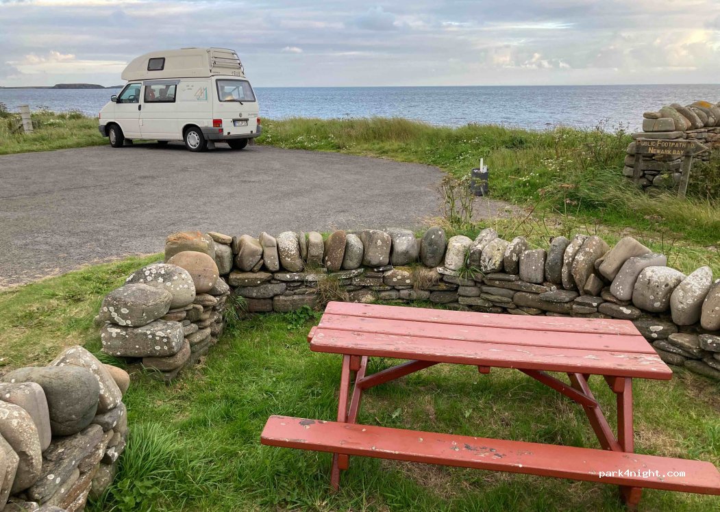 (KW17 2QJ) Deerness - Aikerskaill Rd — foto