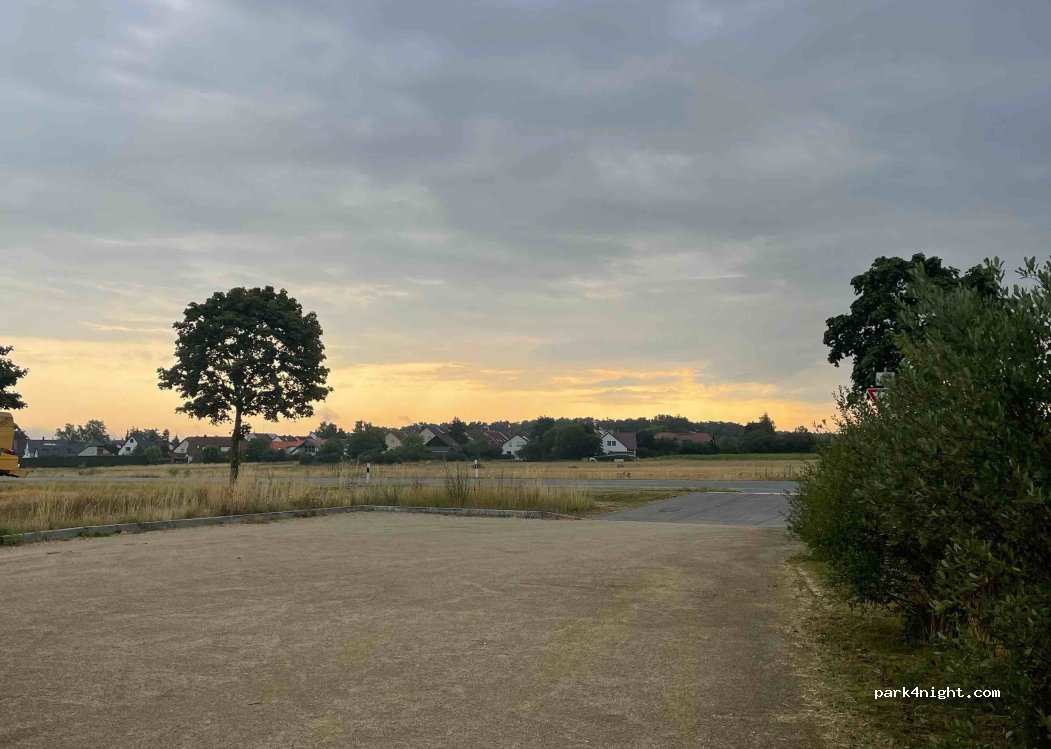 (91093) Heßdorf - Unnamed Road — foto 3