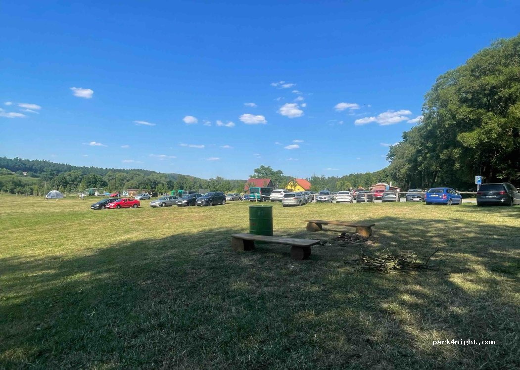 Camp U Dolanského mostu — foto