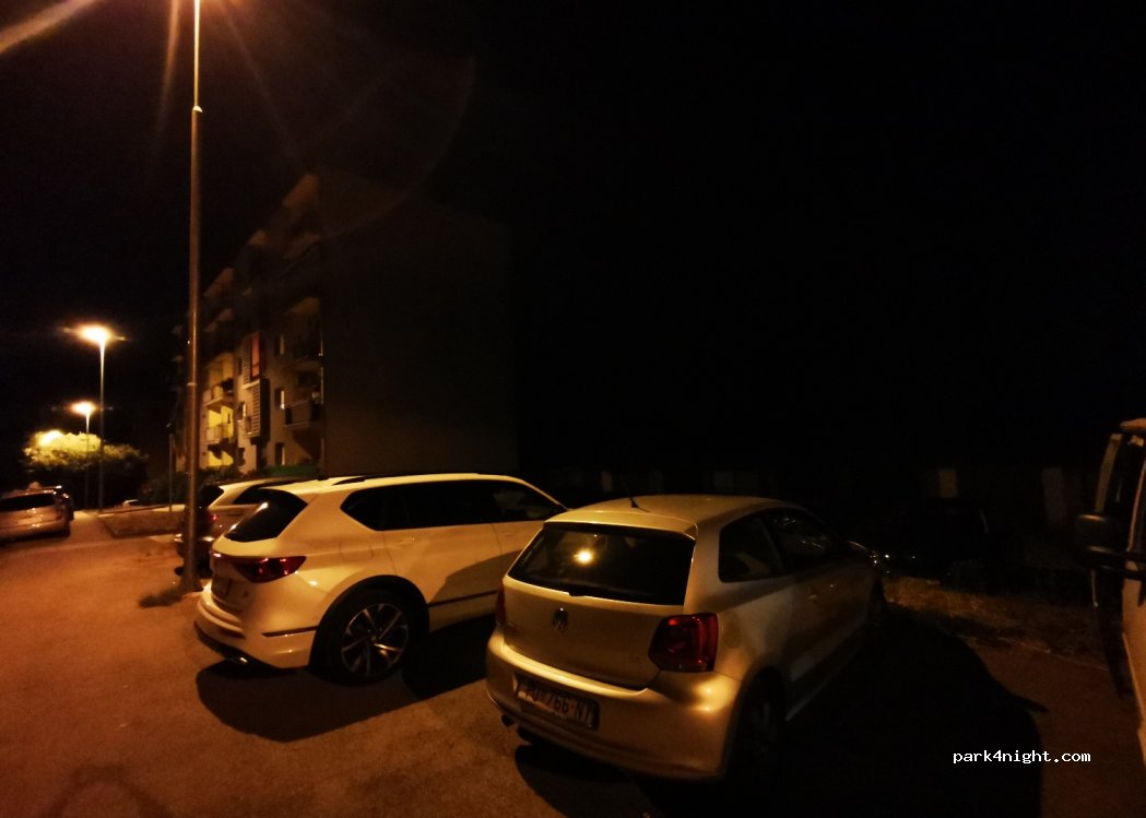 (52100) Pula - 4 Kochova ulica — foto