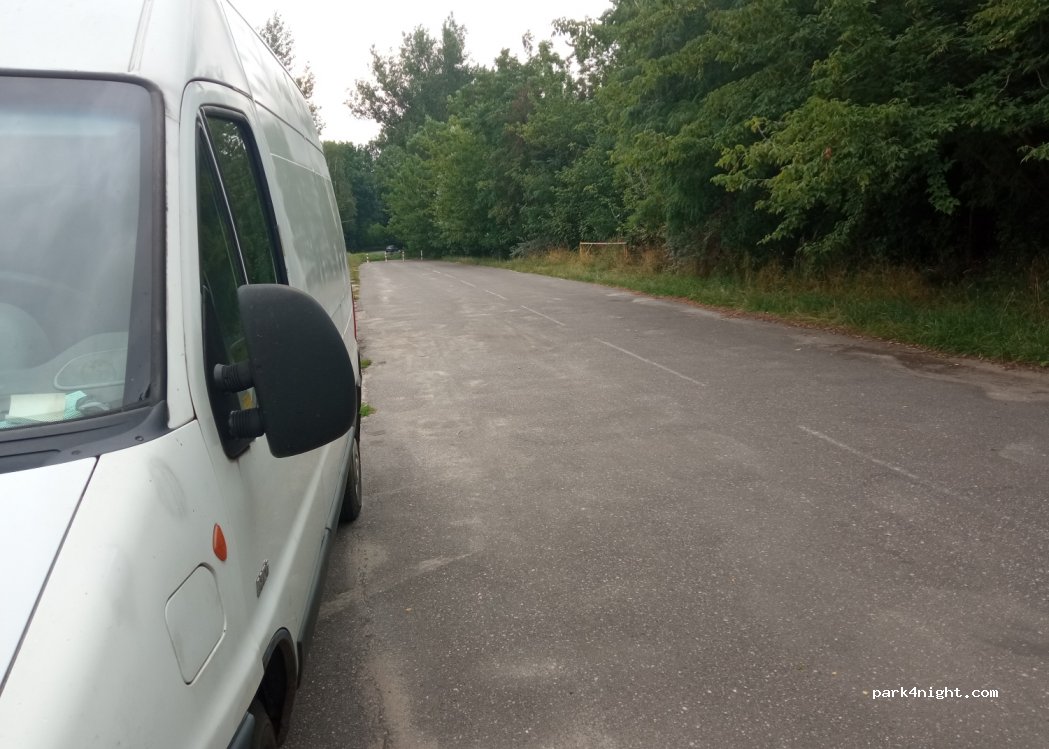 (97-300) Piotrków Trybunalski - 3 Daleka — foto 2