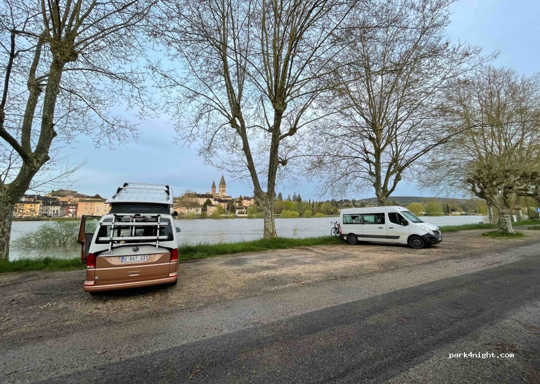 (71700) Tournus - 4 Quai Georges Bardin — foto 4