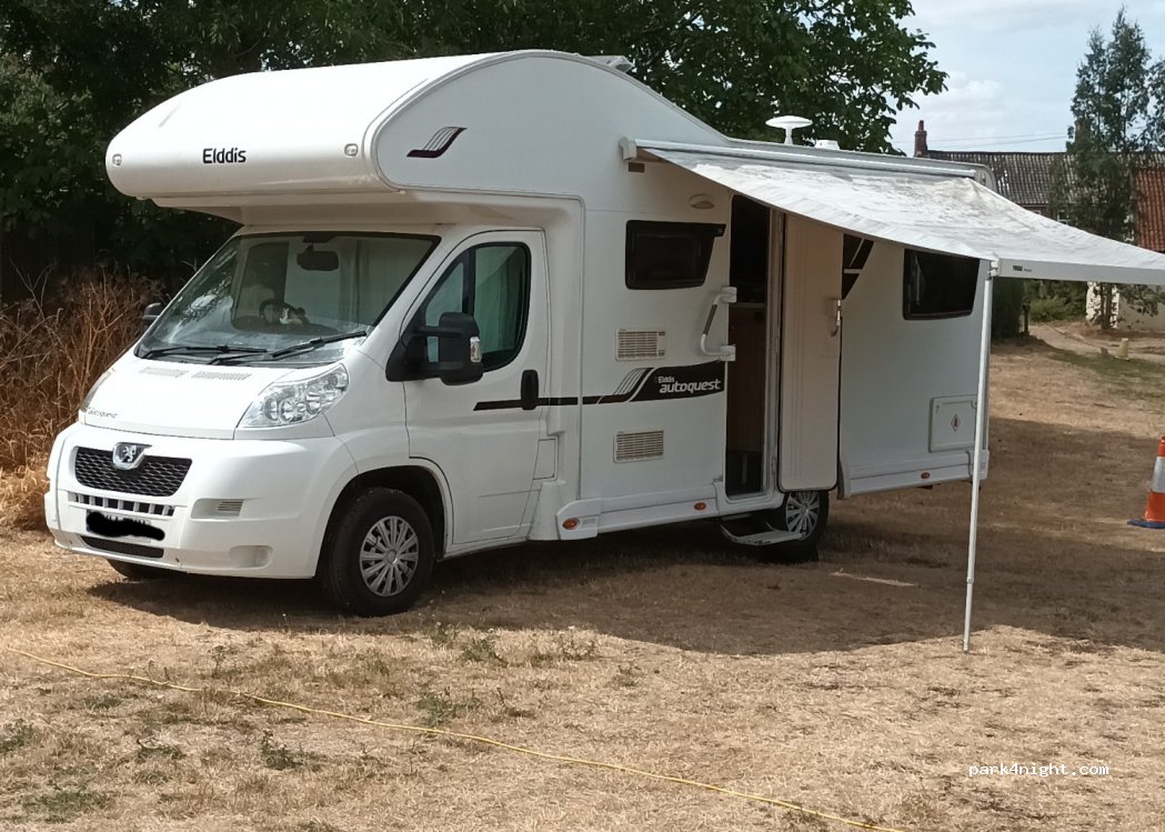 Loddon Campsite — foto
