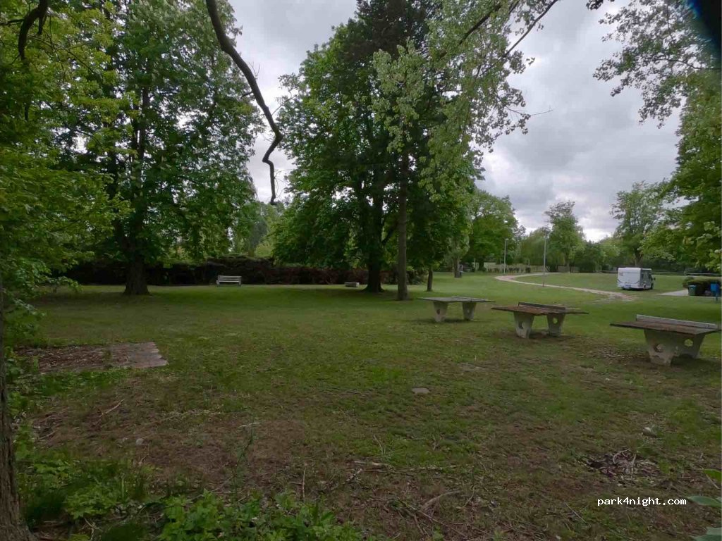 (01662) Meißen - Berghausstraße 2 — foto