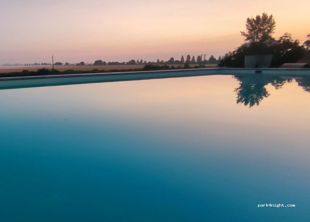 Tisza White House — foto 2