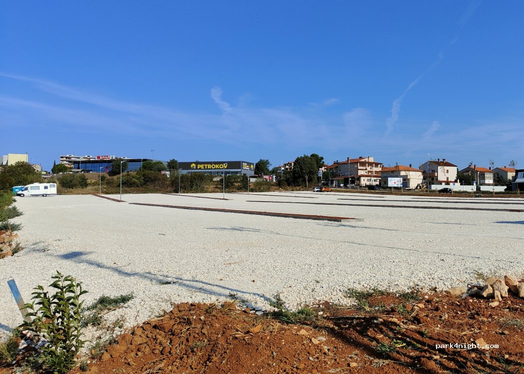 (52100) Pula - 95 Santoriova ulica — foto 2