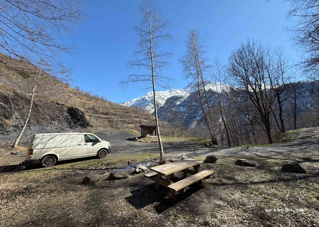(38142) Mizoën - Unnamed Road — foto