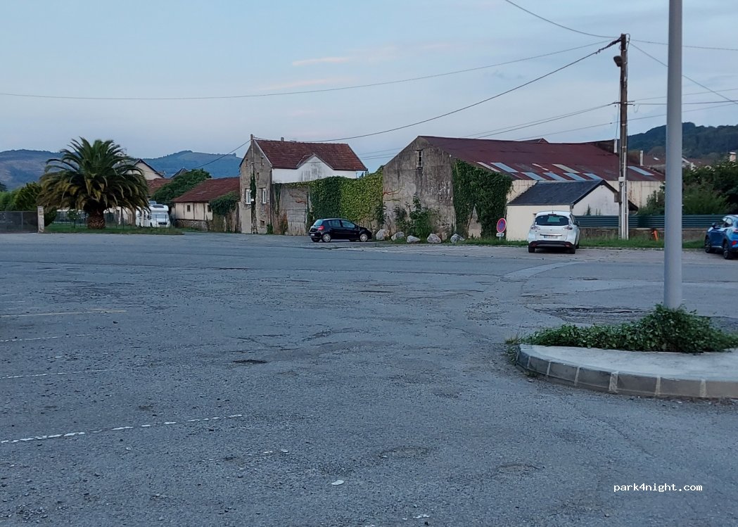 (64130) Mauléon-Licharre - Pl.de la Resistance — foto 3