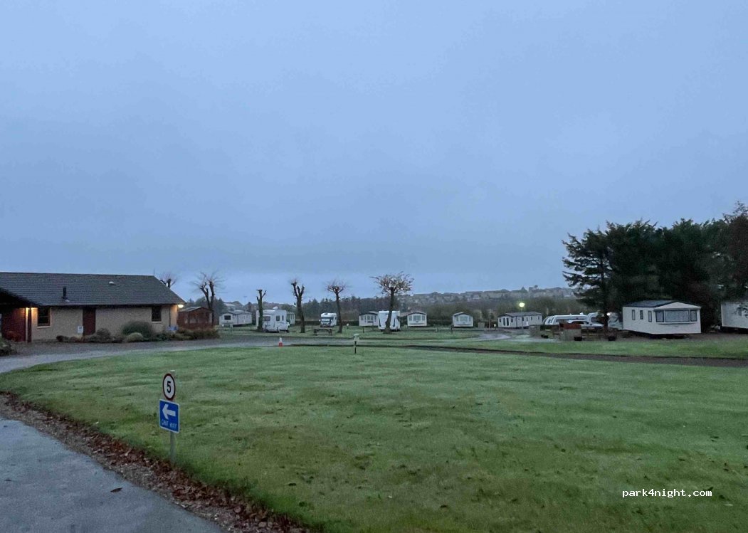 (AB45 3QP) Macduff - A947 — foto