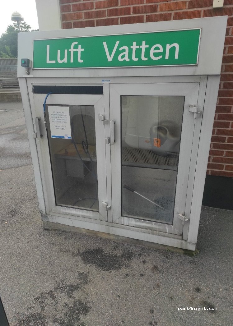 (272 33) Simrishamn - 51 Storgatan — foto