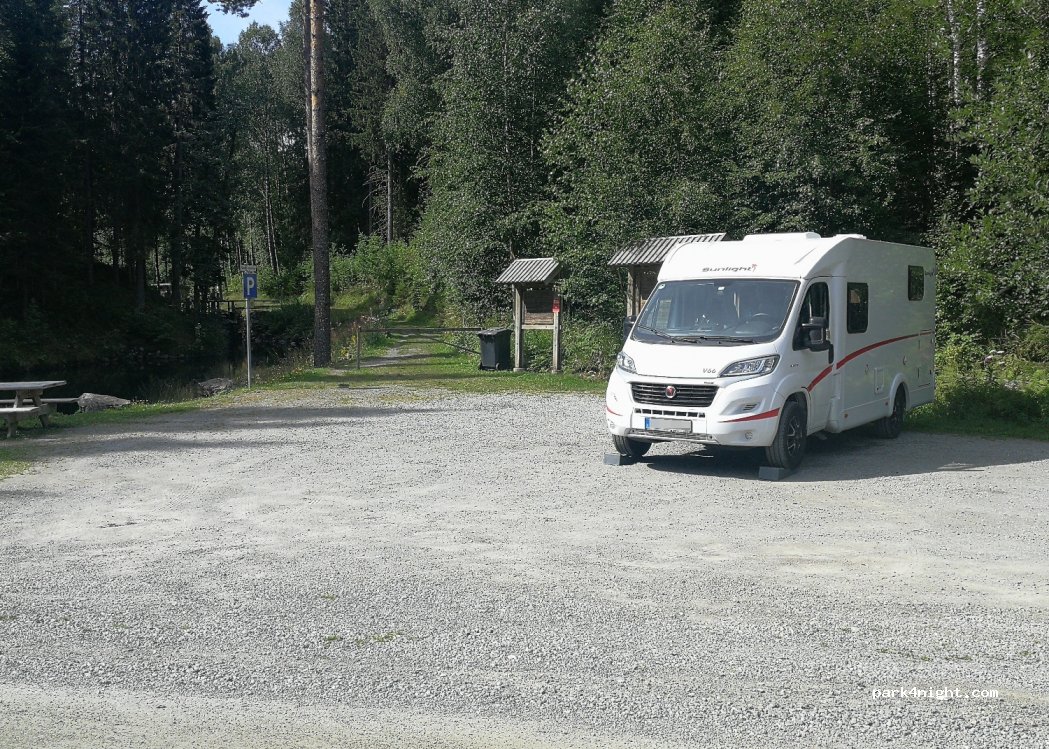 (2233) Vestmarka - Unnamed Road — foto