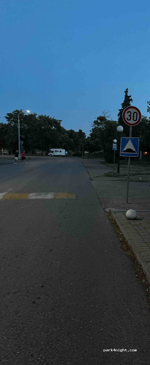 (21480) Srbobran - 6 Vladike Nikolaja Velimirovića — foto