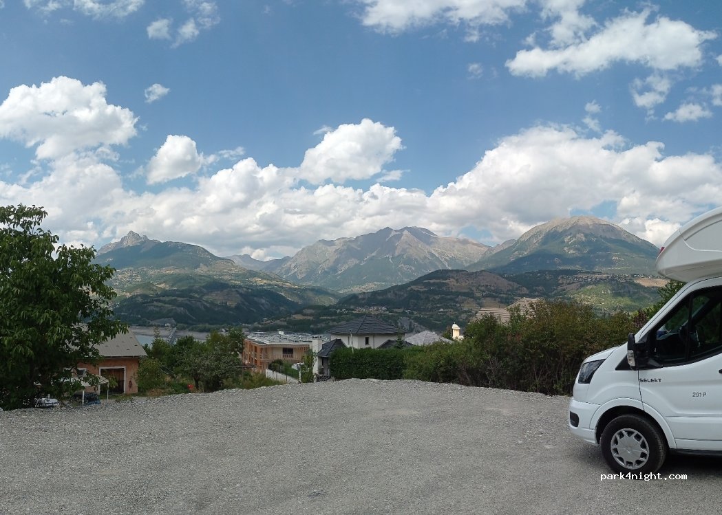 (05160) Savines-le-Lac - 22 Rue du Ribiouzenq — foto 2