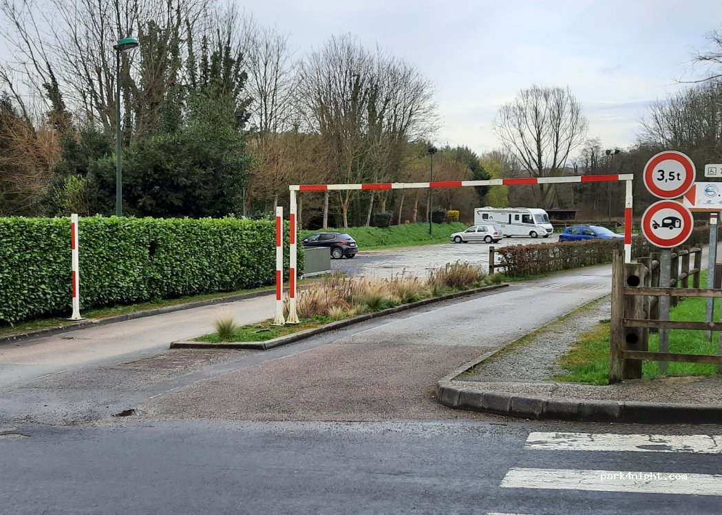 (76540) Valmont - 1 Rue Charles de Gaulle — foto